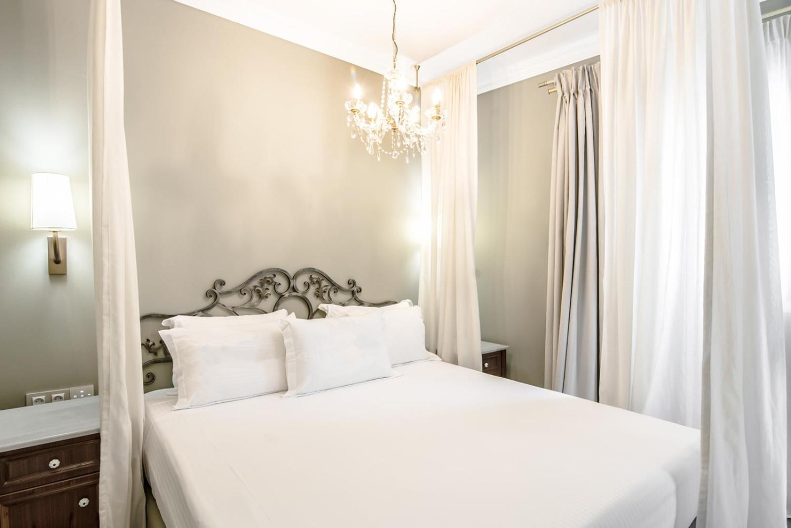 Irida Boutique Hotel Parga Exterior photo