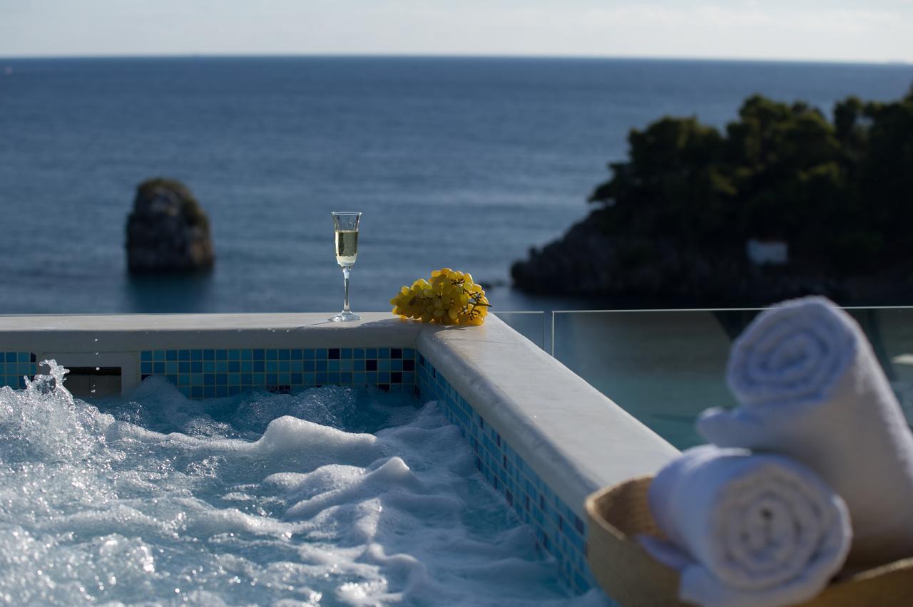 Irida Boutique Hotel Parga Exterior photo